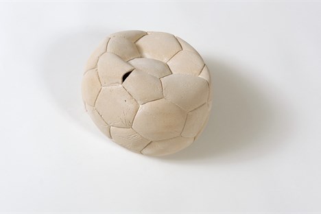 Ball 4 (23x18x23cm)